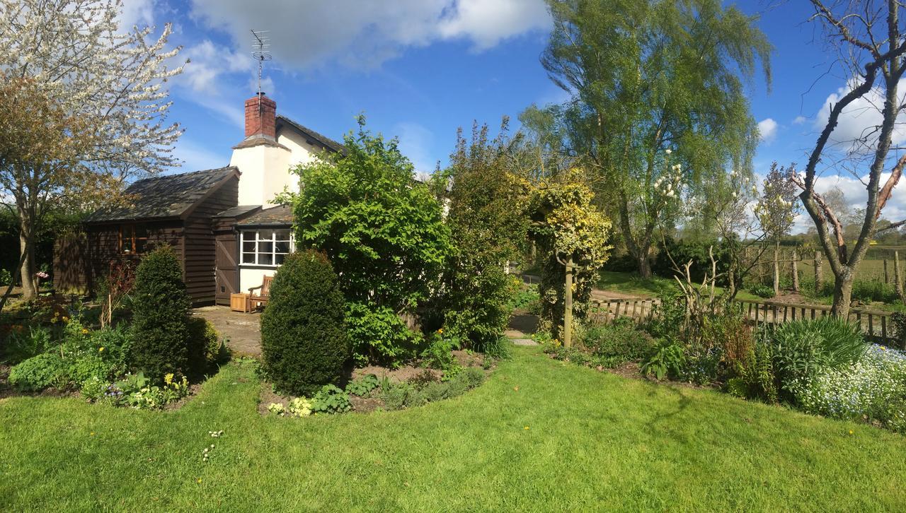 Yew Tree Cottage Leominster Exterior photo